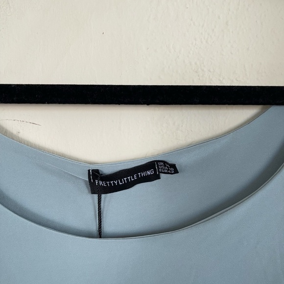 NWOT PrettyLittleThing Mint Blue Crop Top - Picture 4 of 4